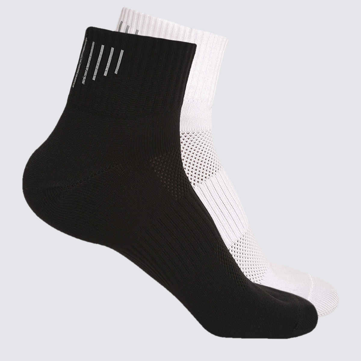 Louis Stitch Men's Cotton Blend Ankle Socks | Black and White - Free Size