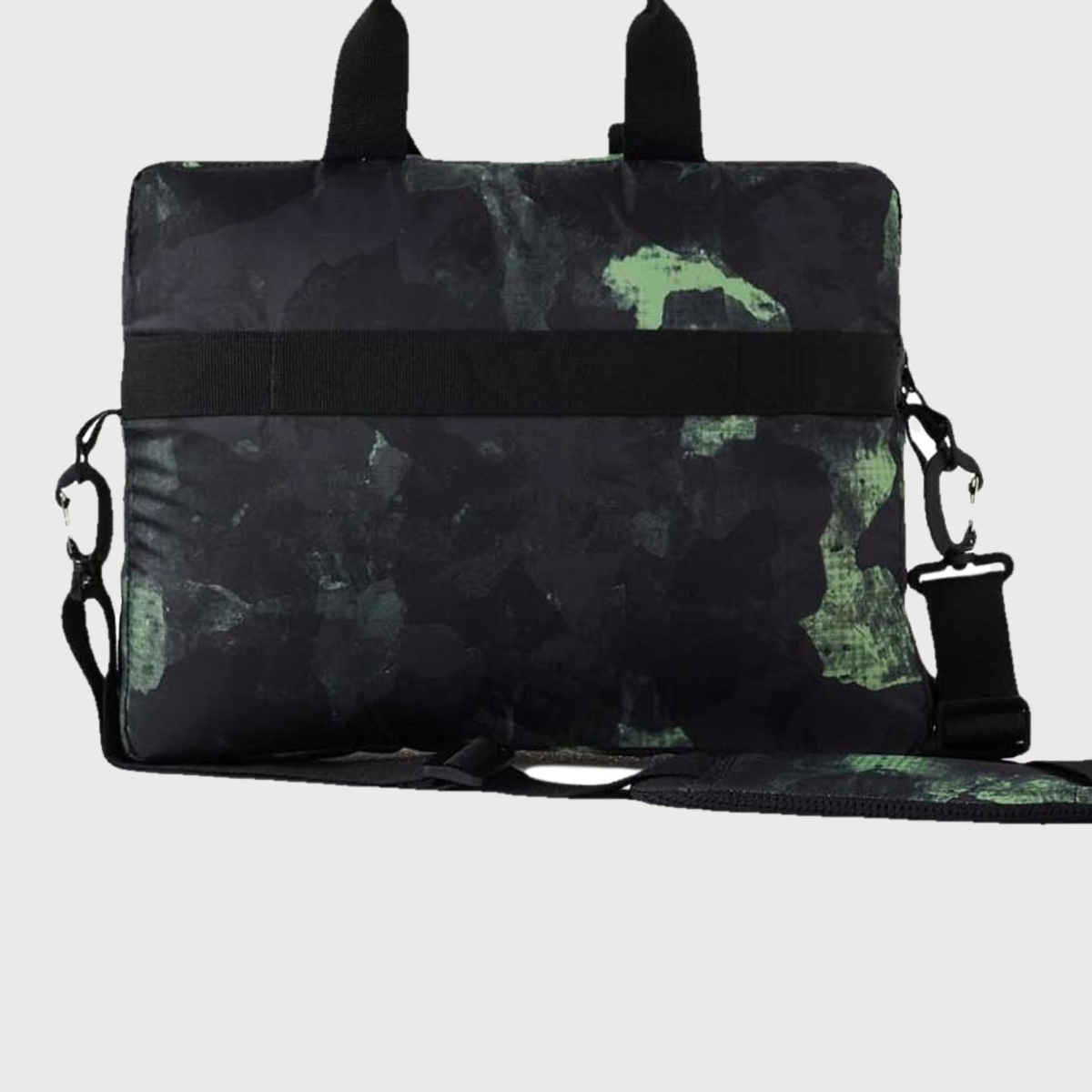 Wildcraft Unisex Polyester 7.5 L Messenger Bag | Granite Black - Free Size