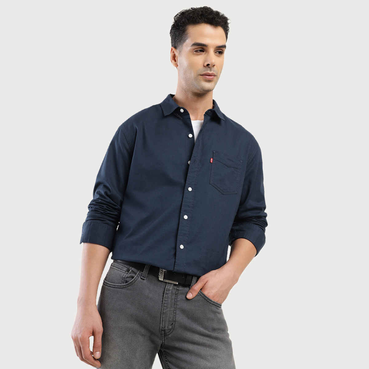 Levi's Men's 100% BCI Cotton Oxford Shirt | Navy Blue - S