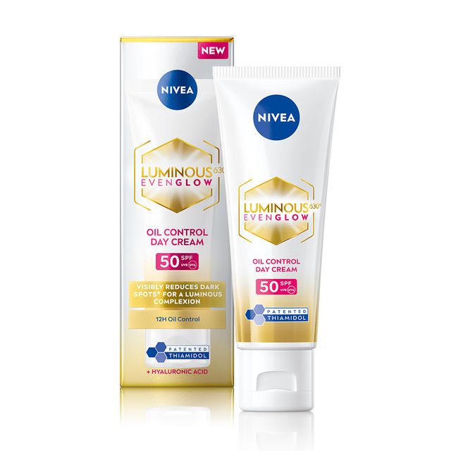 NIVEA Luminous Even Glow Oil Control Day Cream SPF 50,Thiamidol |UV protection & Reduces Dark Spots