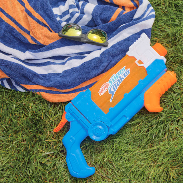 Nerf Super Soaker Flip Fast Fill Water Blaster | 30 Fluid Ounce Tank | Water Toy
