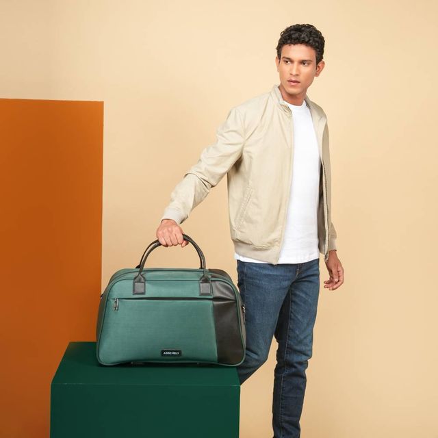 Assembly Verve Duffle Travel Bag | Water Resistant - Green