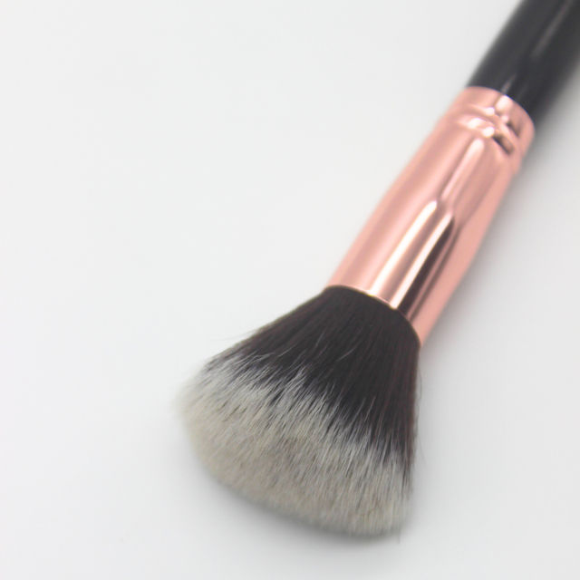 Shills professional Powder Brush