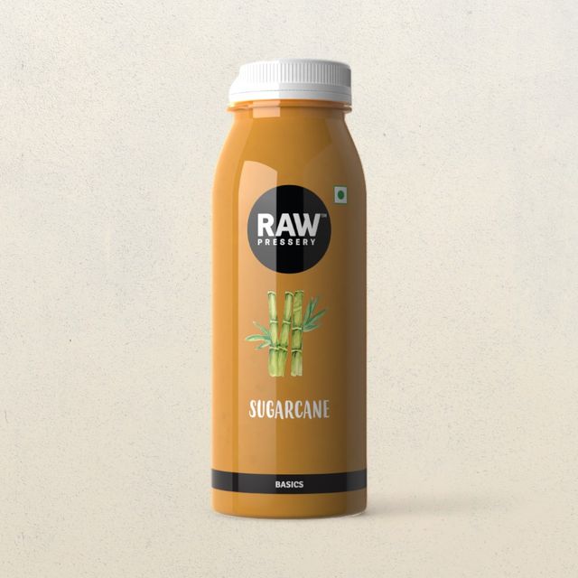 Raw Pressery Sugarcane Juice
