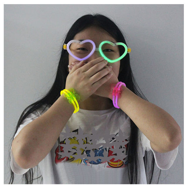 Party Propz Glow in The Dark Bracelet Glow Sticks With Butterfly Connector