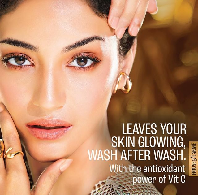 Lakme Vitamin C Brilliance Facewash With Vitamin C Face Wash For Brighter Skin