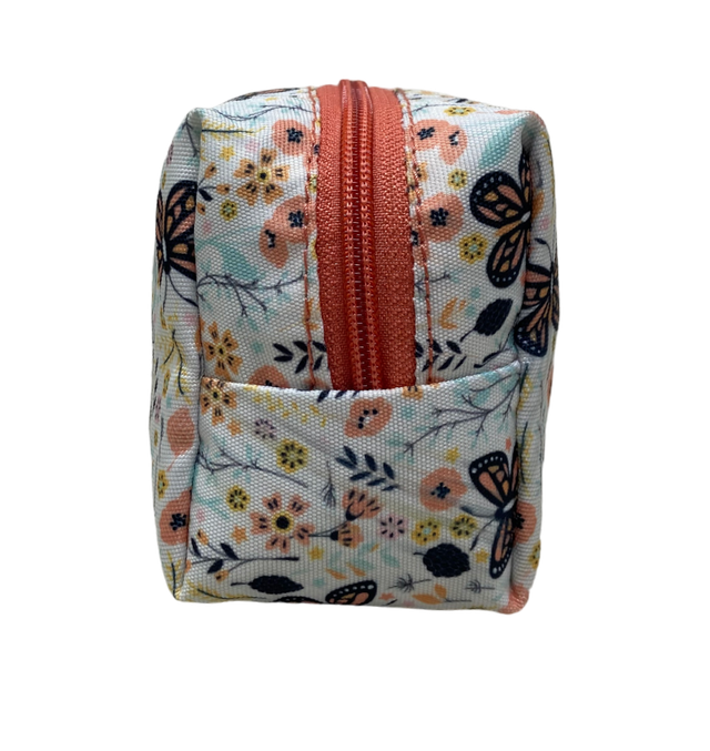 H M International Unisex Polyester 10 L Travel Pouch | Assorted - One Size