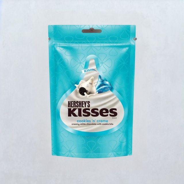 Hershey'S Kisses Cookies 'N' Cream Chocolate Share Bag 34 g Combo