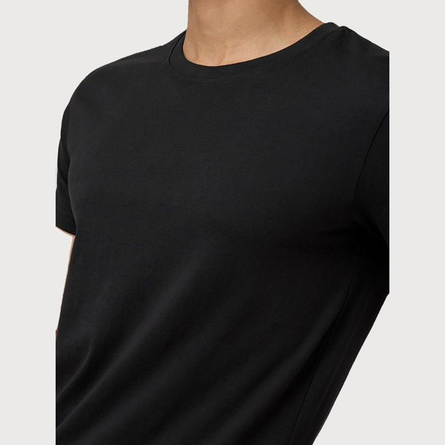 XYXX Pace Polo T-shirt - Pitch Black - Buy at ₹429 Online