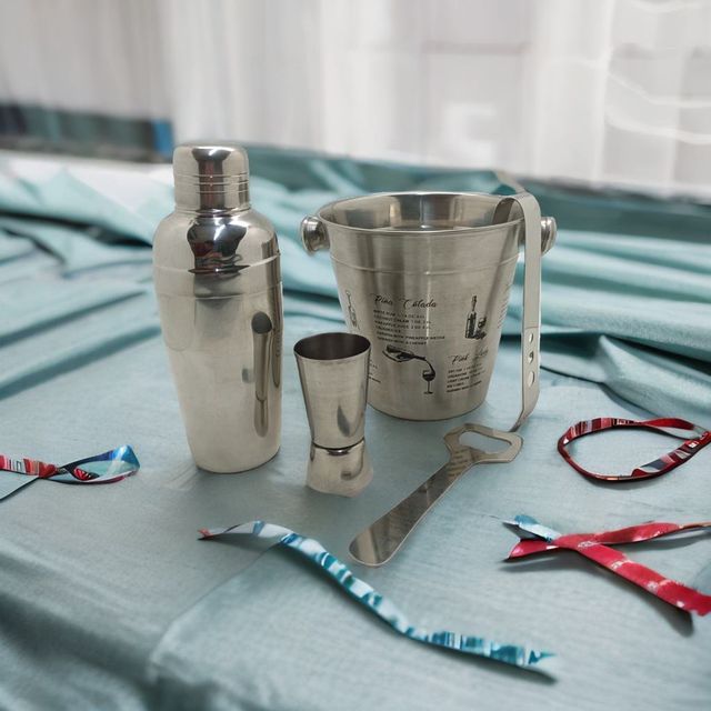 Roxx Gracia Bar Tool Set | Stainless Steel | Shaker, Jigger, Tong, Ice Bucket, Opener | Silver