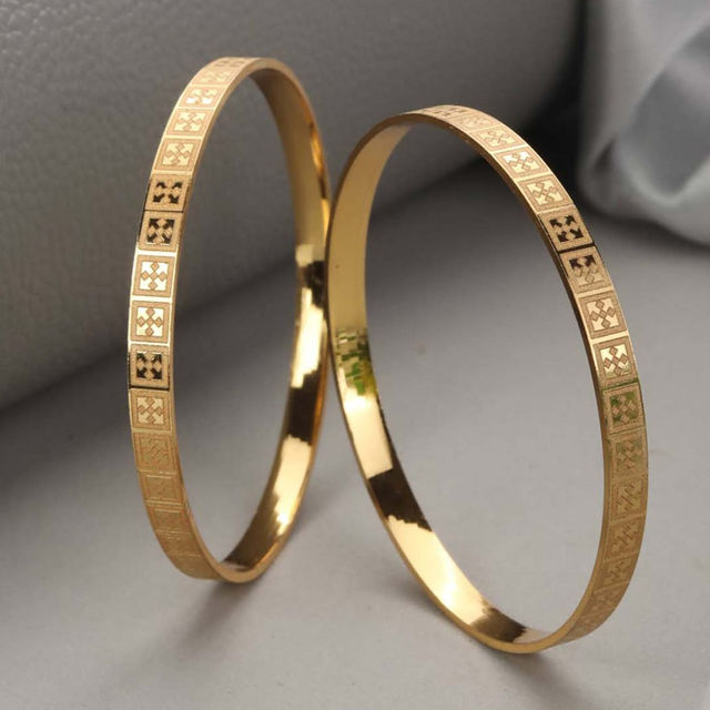Priyaasi Set Of 2 Gold Plated Plain Elegant Bangles Set