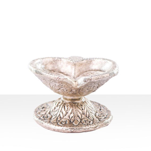 Devnidhii Diya Silver Plated Leaf Shape