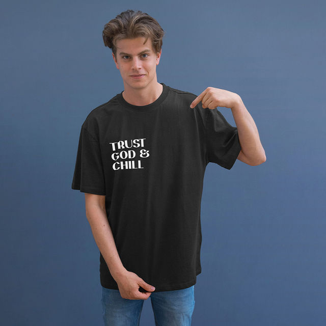Mad Over Print Men's Trust God Oversized T-shirt | Black - XL