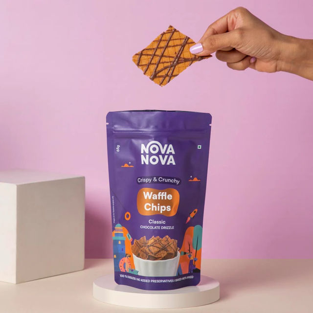 Nova Nova Waffle Chips- Classic Chocolate Drizzle 65 g Combo