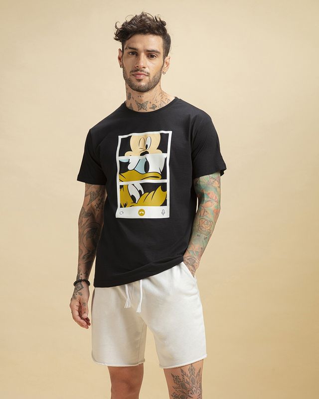Bewakoof Disney Merchandise Men's Black Mickey Trio Call (DL) Graphic Printed T-shirt(2XL)