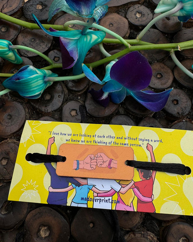Mad Over Print Fist Friendship Band
