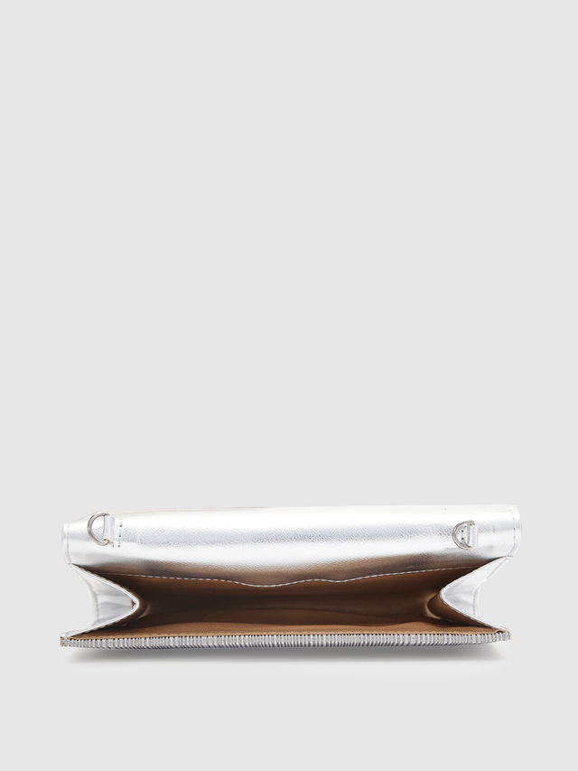 0aa800a3-ac07-4109-8c4d-c72832145944.jpg