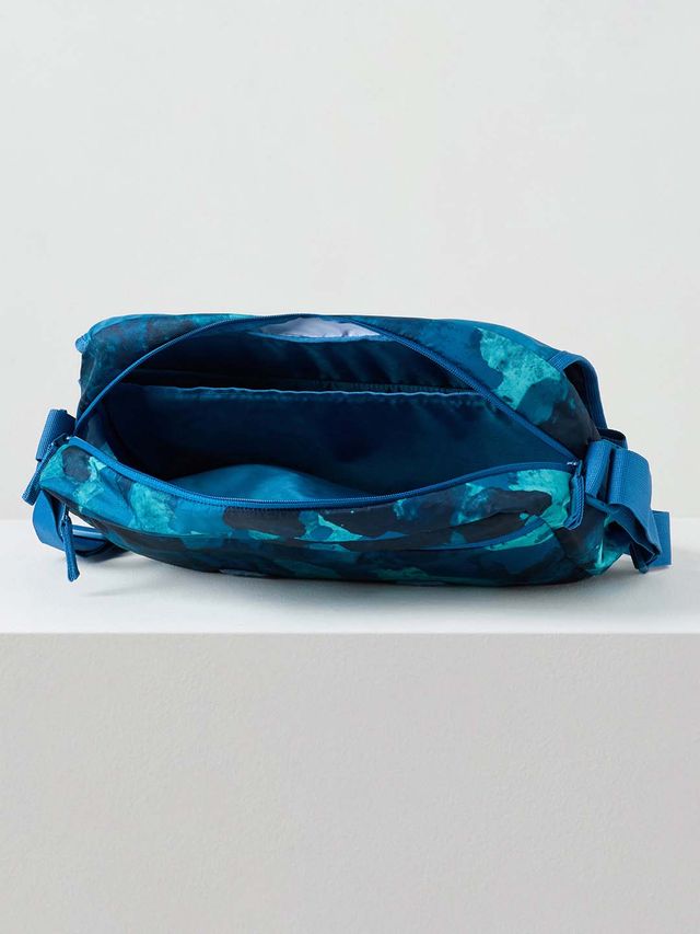 Wildcraft Unisex Polyester 10 L Messenger Bag | Granite Blue