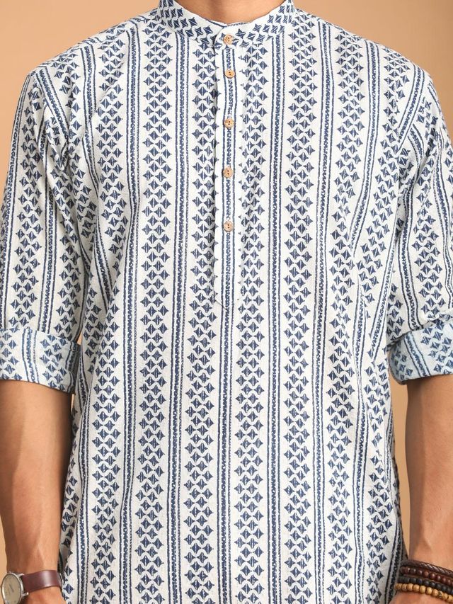 Vastramay Men's White XL And Blue Cotton Kurta