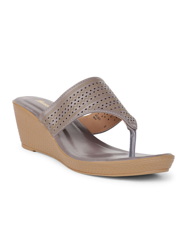 Bata Gunmetal Thong For Women | UK 7