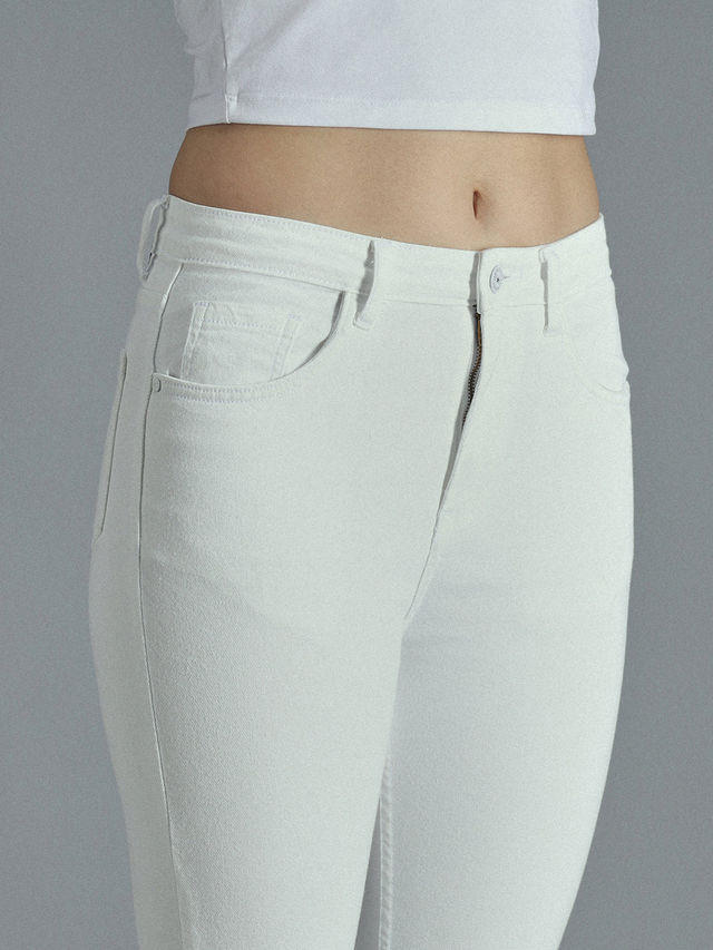 High Star Women's Skinny Fit High-Rise Slash Knee Stretchable Jeans | White - 28