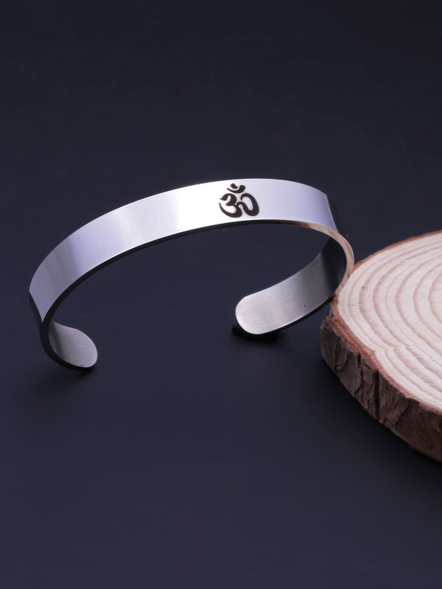 Yellow Chimes Silver Toned High Polished Om Kada for Men
