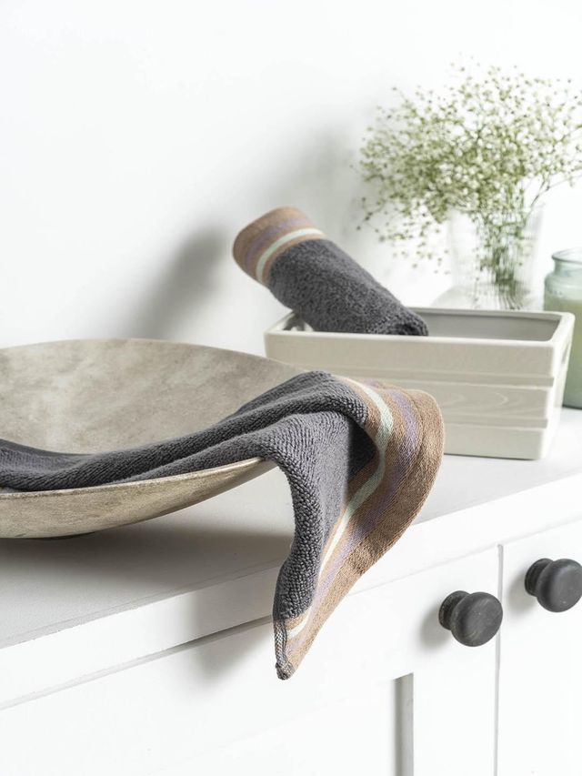 D Decor Zest Collection Towelnatural Charcoal Set