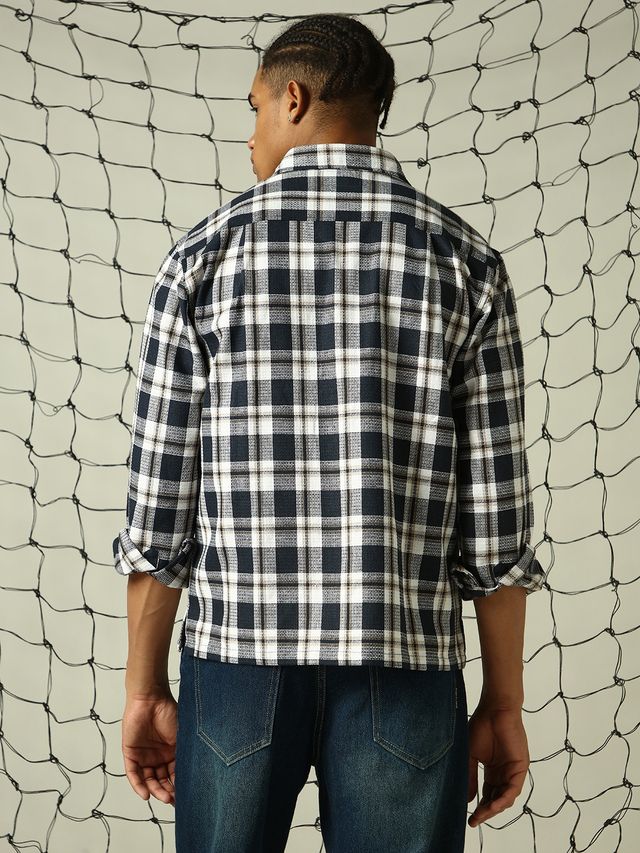 Hubberholme Men's Tartan Checked Double Pockets Textured Relaxed Fit Casual Shirt | Black - 38