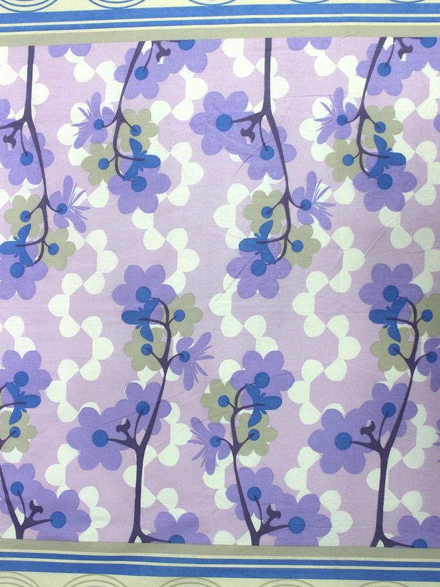 Bombay Dyeing Ivyrose 110 TC 100% Cotton Queen Bedsheet - Purple White | With 2 Pillow Covers