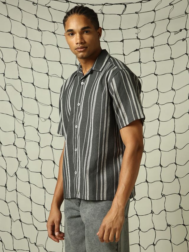 Hubberholme Men's Vertical Striped Relaxed Fit Textured Fabric Casual Shirt | Black - 38