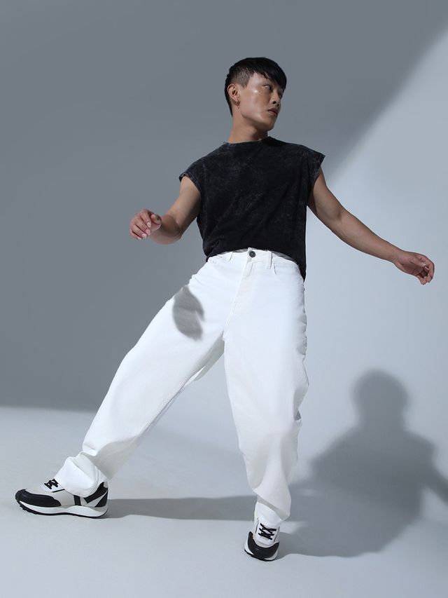 Hubberholme Men's 90's Relaxed Straight Fit Stretchable Jeans | White - 32