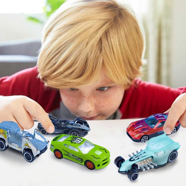 Wembley Free Wheel + Pull Back Metal Die Cast Metal X Racers Toy Car Vehicle Multicolor (Set Of 5)