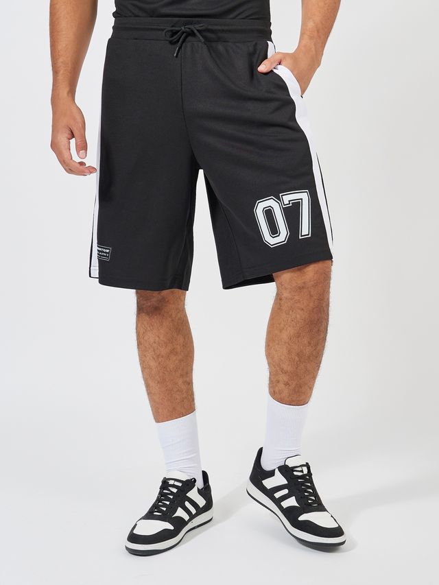 Styli Men's Varsity V Neck T-shirt and Oversized Shorts Co-ords | Black - XL