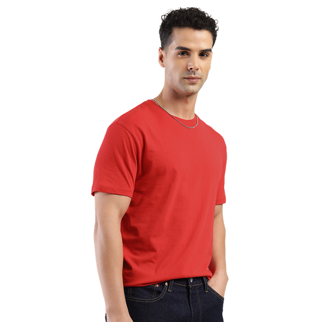 Levi's Men's 100% BCI Cotton Round Neck T-shirt | Red - S