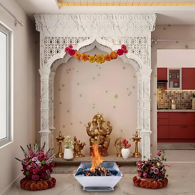 Divine Vibes Hawan Kund - Silver | Small Size (8 x 8 x 4.5 in)