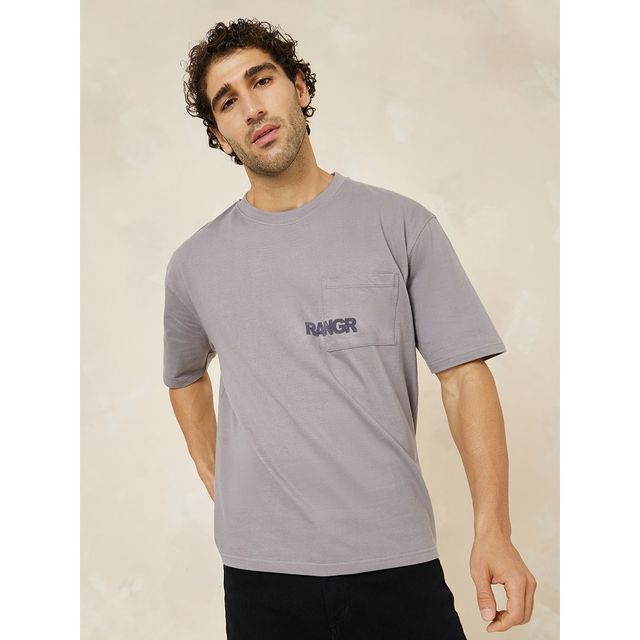 Styli Men's Oversized Fit Tee with Flock Print and Pocket | Grey - S