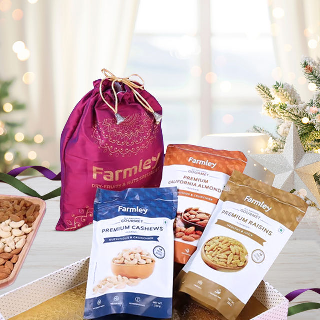 Farmley Mix Dry Fruit Gift Pack Potli | 700g | Almonds 250g, Cashews 250g, Raisins 200g