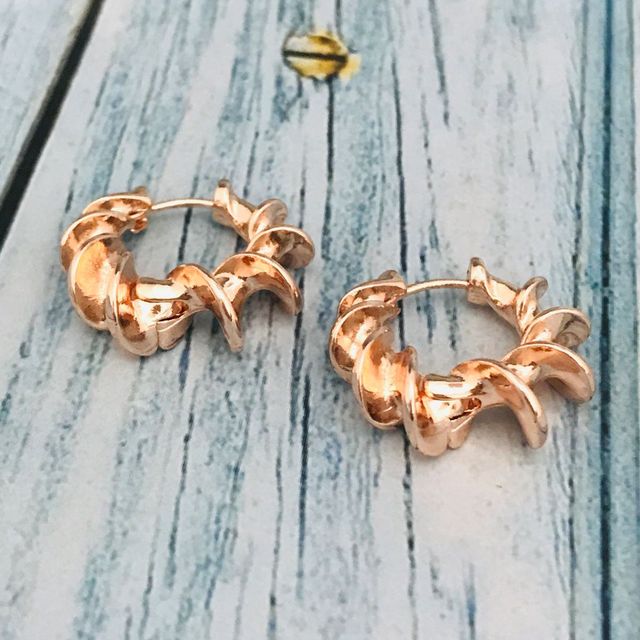 Round Twisted Rose Gold Earrings