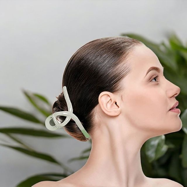 Prolume T-Shape Claw Clips Hair Accessories For Women/Girl (Light Beige,Dark Beige)