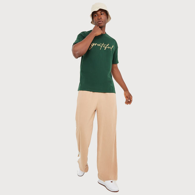 Styli Men's Oversized Fit Tee with Text Chest Print NR-50946213