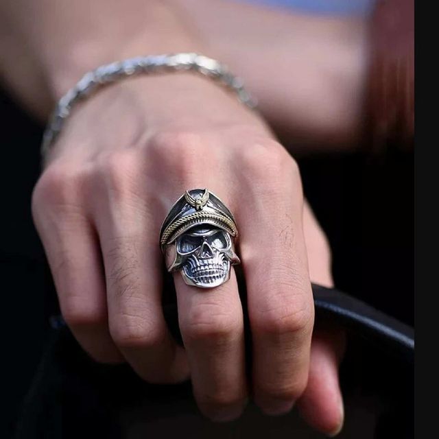 Fashion Frill Men's Pirate Captain Skull Rings Silver Adjutable