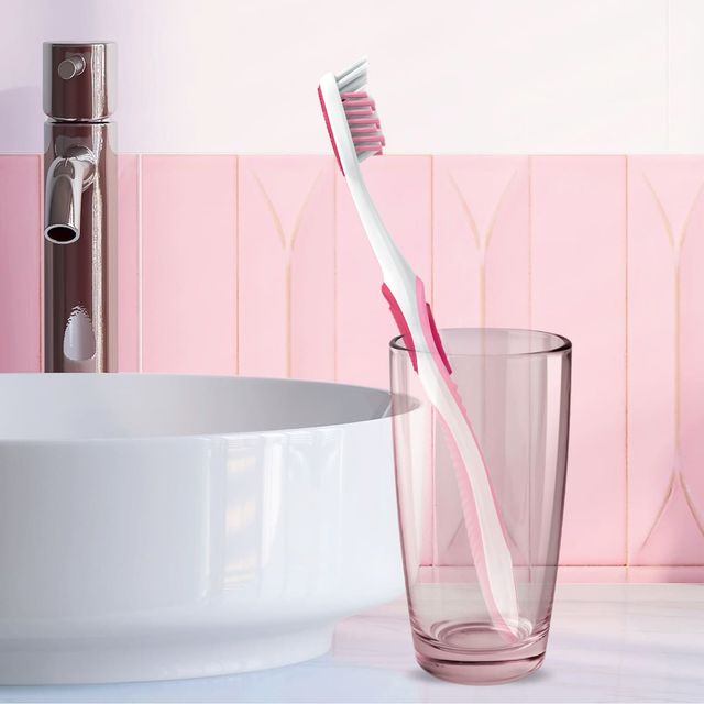 Oral-B Crisscross Sensitive Ultrathin Manual Adults Toothbrush
