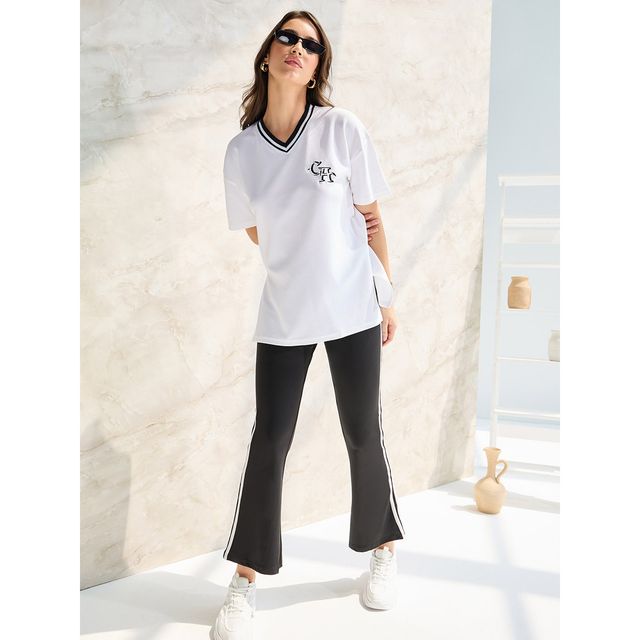 Styli Women's Oversized T-shirt with Contrast Neck Rib and Embroidered Detail | White - XL