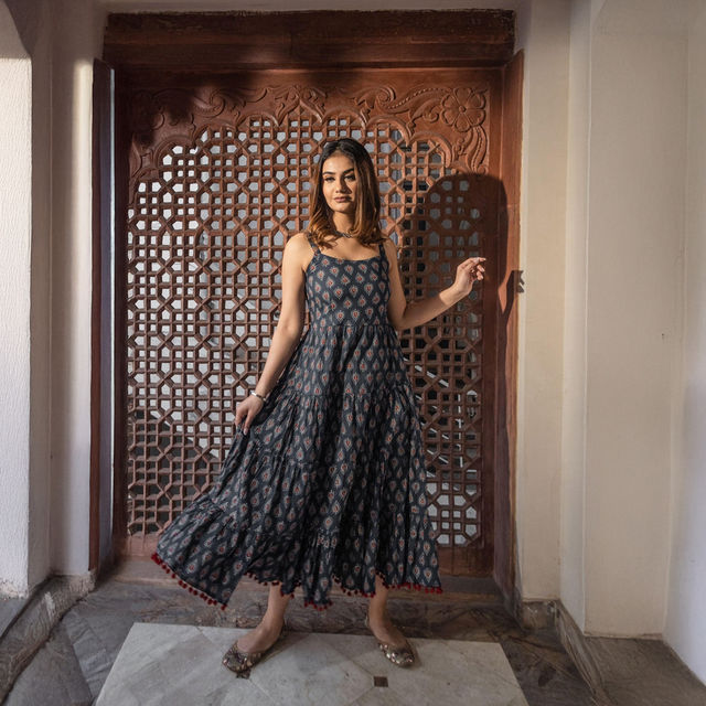 Buy Divena Women s Navy Blue Buti Printed Shoulder Strip Long Dress |  DK0716 | L Online - Price @ 729 | Instant Delivery | Zepto
