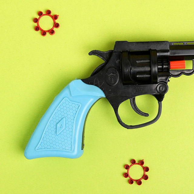 Toy Gun Model C550 - Assorted Colors - Exciting Playtime Fun for Kids