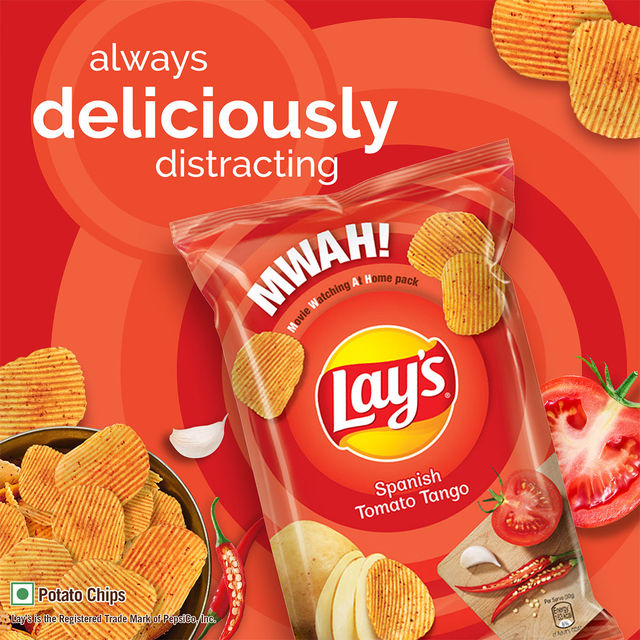 Lay's Spanish Tomato Tango Potato Chips 82 g Combo