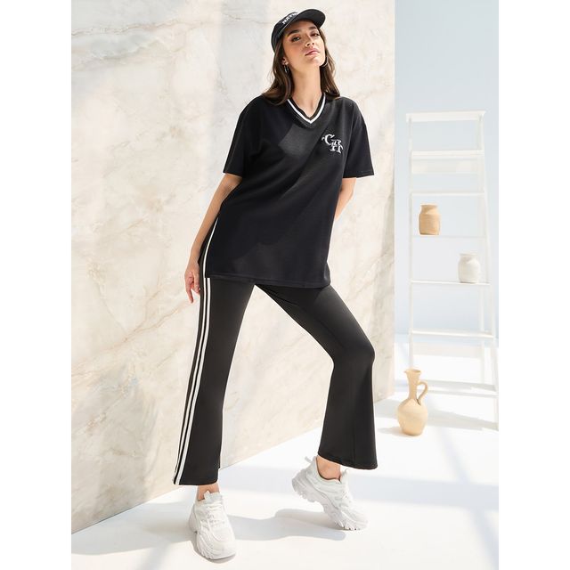 Styli Women's Oversized T-shirt with Contrast Neck Rib and Embroidered Detail | Black - XXL