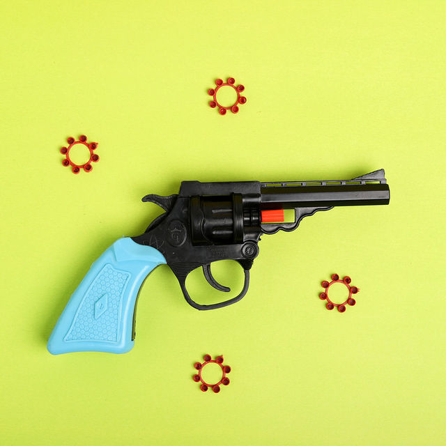Toy Gun Model C550 - Assorted Colors - Exciting Playtime Fun for Kids