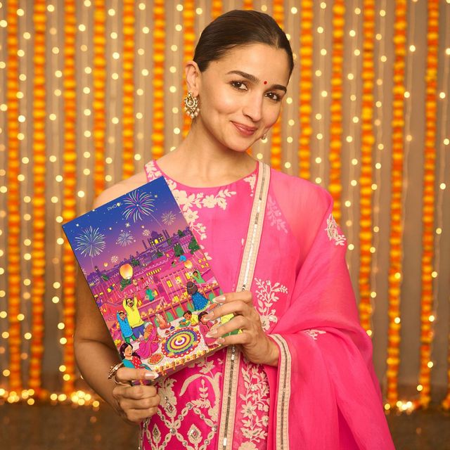 Phool Diwali Nostalgia Collection - 8 Inclusions Diwali Gift Hamper