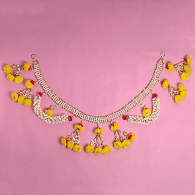 Gullak Beadwork Floral Toran